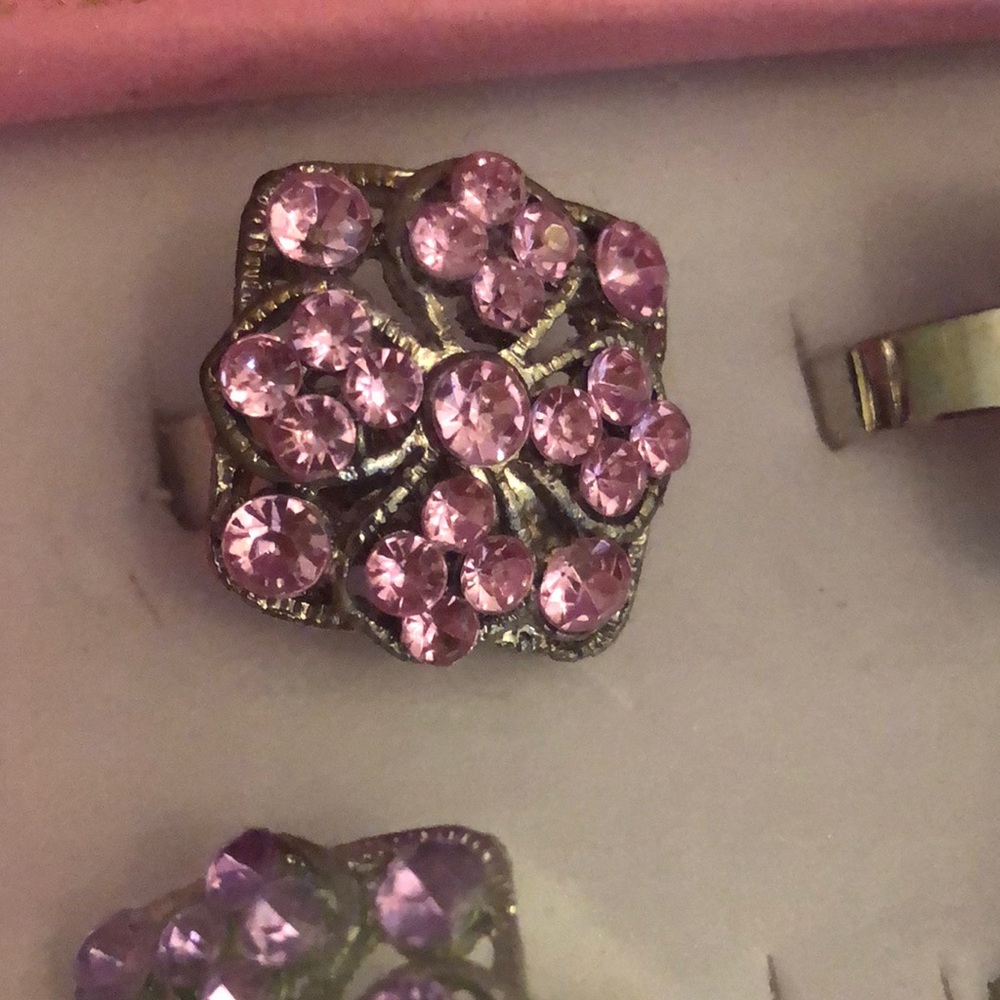 12pc BOX of adjustable rings- Nice Costume Jewelry - Picture 2 of 8